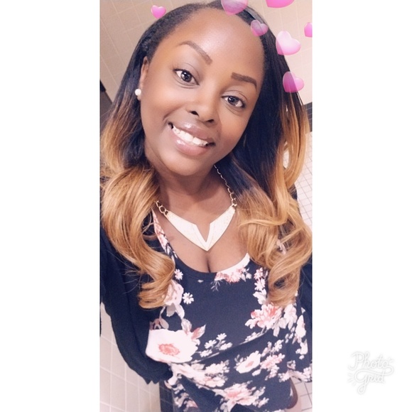 Hello From The Closet Side! - Picture 2 of 2